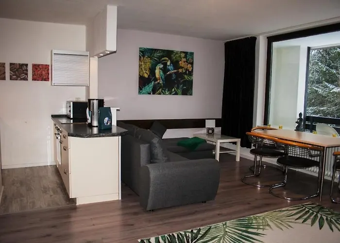 Golfhof 7 *